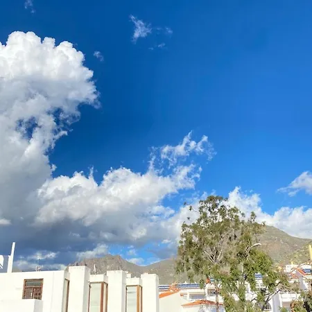 Costa Adeje Sunny Ocean View 250mpbs Wifi Apartment *
